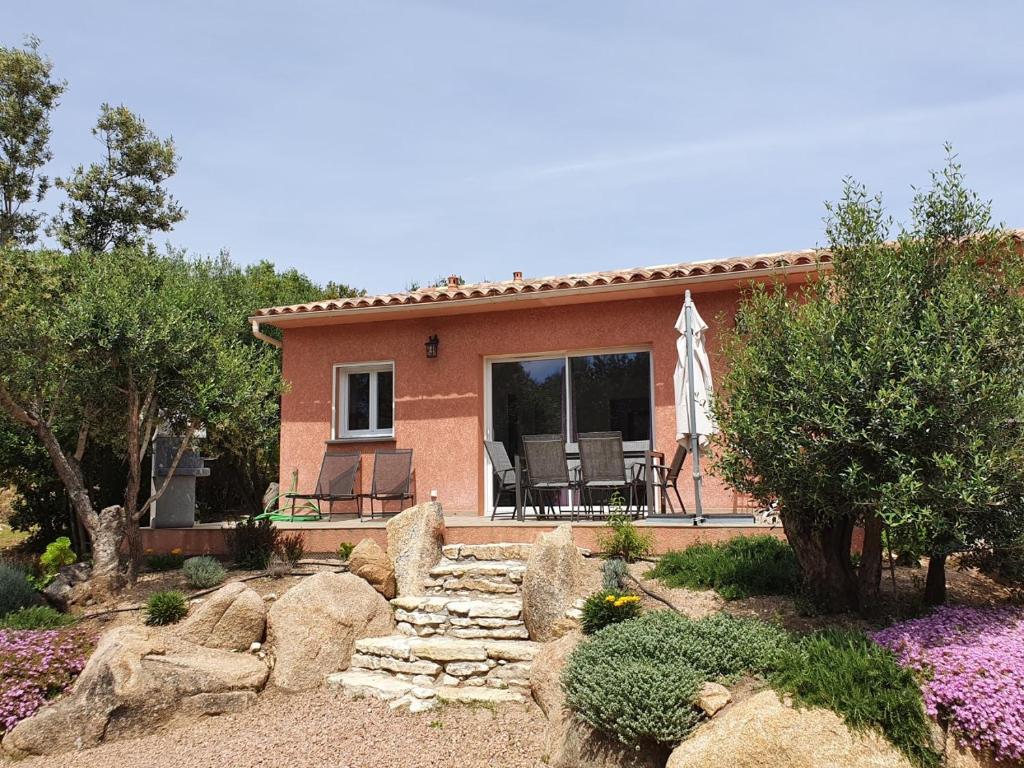 Maisons de vacances Mini-villas Célia à BONIFACIO lieu dit caprille 20169 Bonifacio