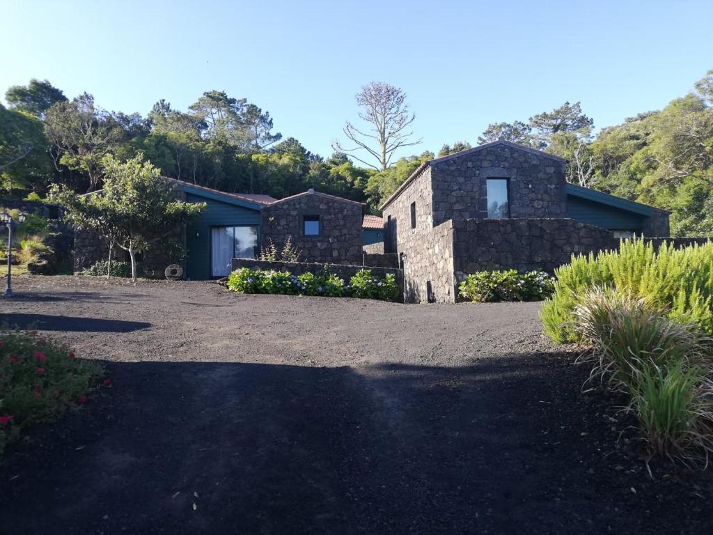 Maisons de vacances O Farrobo Rua do Farrobo 24 9950-055 Bandeiras