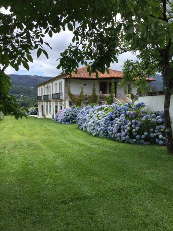 Maisons de vacances Quinta de Luou Rua de Luou, 242 4990-745 Santa Cruz do Lima