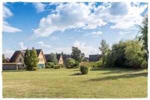 Maisons de vacances Reetdachhaus mit Schwimmteich in Krienke 22 Dorfstraße 17406 Rankwitz Mecklembourg-Poméranie