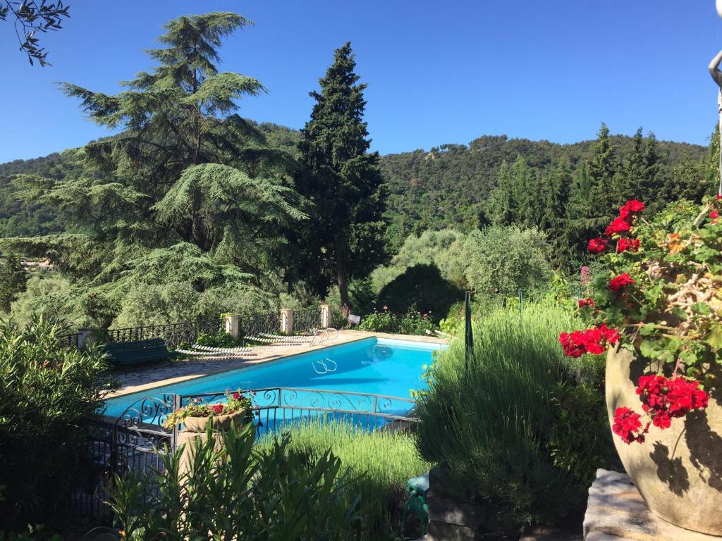 Maisons de vacances Residence Lou Naouc 80 Chemin des Hautes Ribes 06130 Grasse