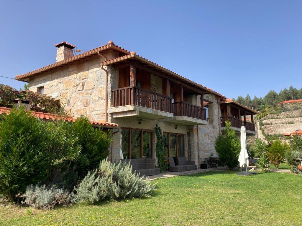 Maisons de vacances Retiro de Basto R. de Soutelo 4890-506 Castelbuono