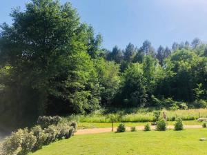 Maisons de vacances Roulottes gîte du Périgord noir Lieu dit Bayle viel 24550 Lavaur Aquitaine