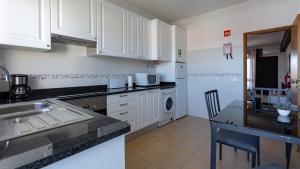 ★ Sea View ★ 1 Minute to Oldtown and Beach ★