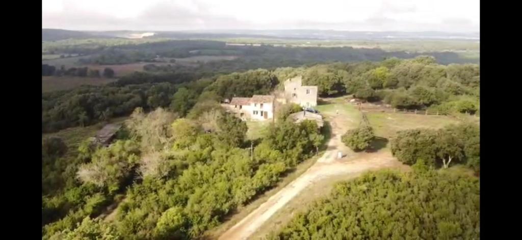 Maisons de vacances Studio Gard calme et nature Le Mas d'Eyrolles 30190 Russan