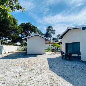 Maisons de vacances Studio indépendant sur propriété avec piscine partagée 513 Avenue du Pyla 40600 Biscarrosse Aquitaine