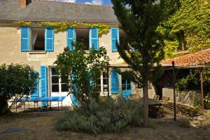 Maisons de vacances The Secret Gem or The Hidden Gem or BOTH together 184 rue Nationale 49260 Montreuil-Bellay Pays de la Loire