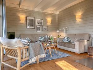 traumHaff Lotsen Romantik mit Kamin, privates NORDICSPA und Boot