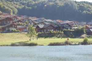 Maisons de vacances Traumhäuser am See Uferterrasse 3 und 10 Seeterrasse 1 56745 Rieden Rhénanie-Palatinat