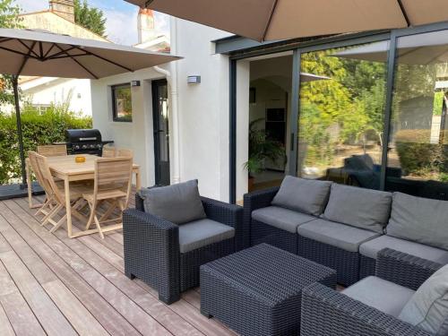 Villa au calme dans un écrin de verdure