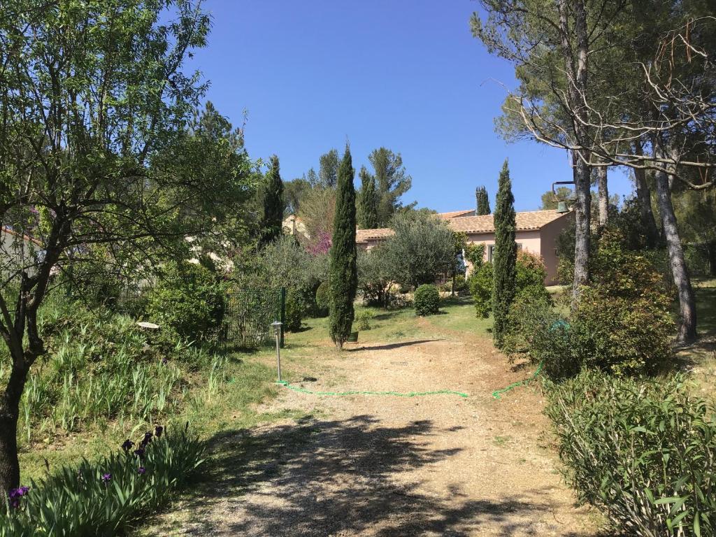 Maisons de vacances Villa les Cailloux 215 Bis Rue de Plo Midi 34730 Prades-le-Lez