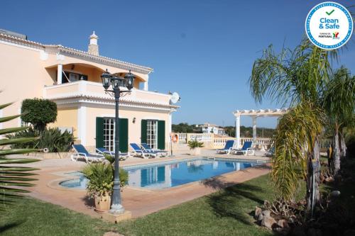 VILLA MONTE VELHO
