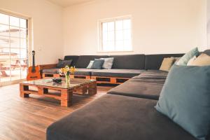 Villa with 4 bedrooms and pool in Surf Resort
