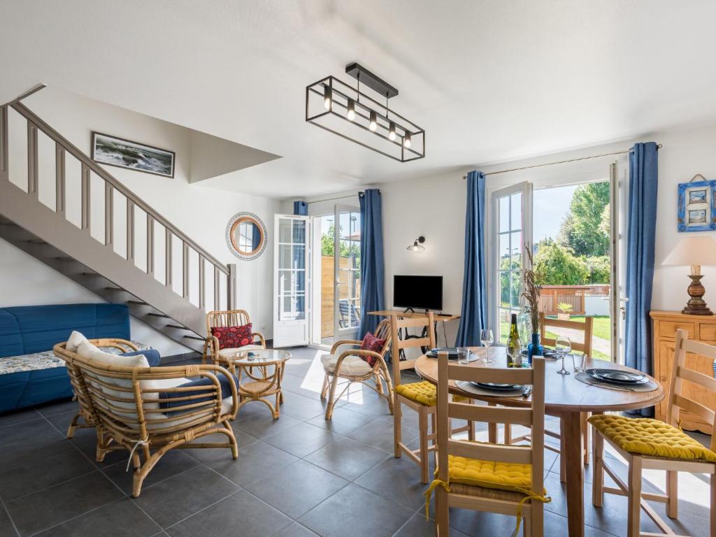 Villas CALA CORSA 4 Chambres - CALA ROSSA Porto-Vecchio - Villa entièrement climatisée à 5 minutes à pied de la plage Cala Rossa 20137 Lecci