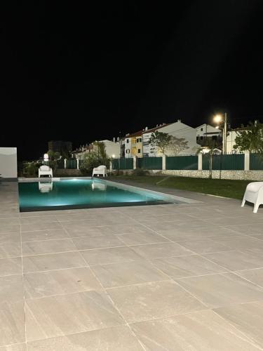 Yellow Sweet Home - Maria e Beatriz