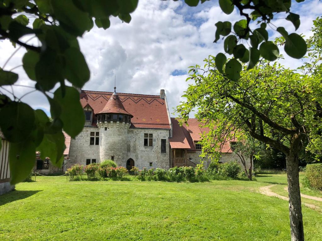 Maisons de vacances Manoir de l'Aumônerie 54 Chemin Saint-Gorgon, 76840 Saint-Martin-de-Boscherville