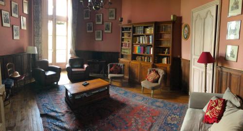 Maison de vacances Manoir De La Chouanniere LIEU-DIT LES CHOUANNIERES Montreuil-sur-Maine