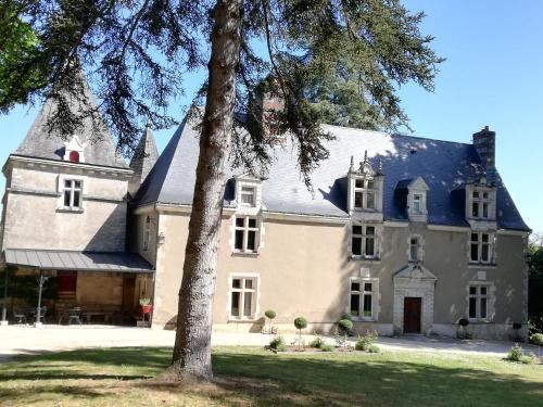 B&B / Chambre d'hôtes Manoir de la Touche 24 Rue du Vieux Chêne La chapelle saint Blaise Azay-le-Rideau