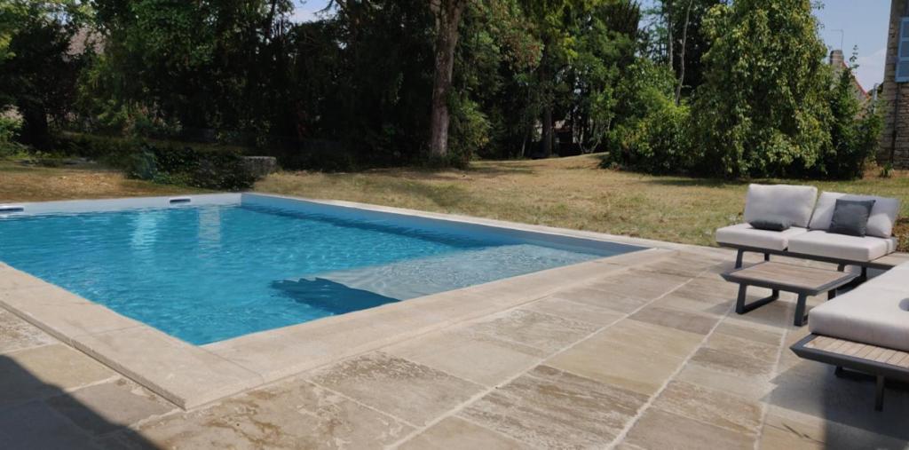 Maison de vacances Manoir de Puyval 51 Grande Rue, 71150 Rully