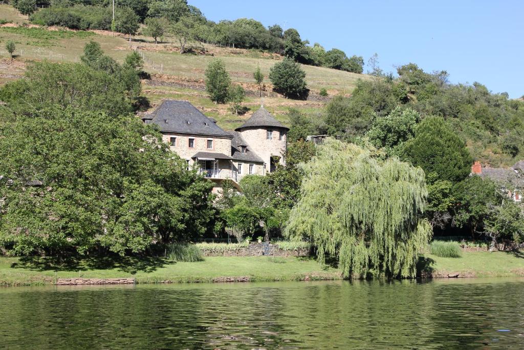 B&B / Chambre d'hôtes Manoir des Pélies Les Pelies-Grand vabre, 12320 Conques