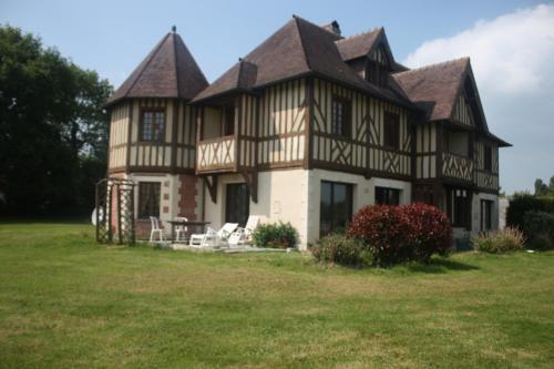 Manoir Melphil Saint-Étienne-la-Thillaye france