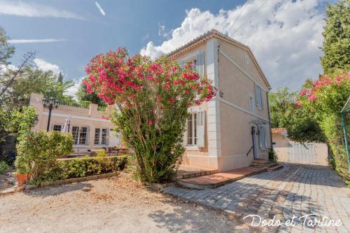 Manor house 5 bedroom just by the beach - Dodo et Tartine Toulon france