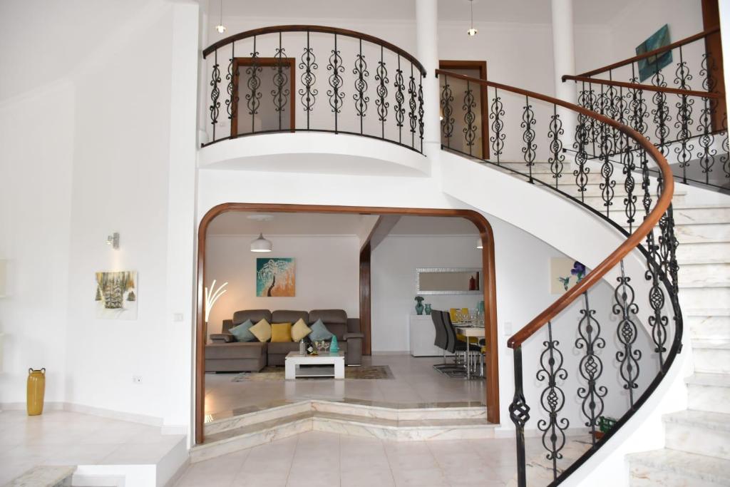 Villa Mansion Almond - SEA, SUN and a charming refuge! Rua Lagoa nº 1, Paúl do Mar, 9370-552 Paul do Mar