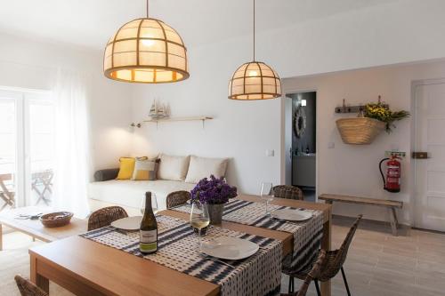 Mare Cheia ( High Tide) Beach and Surf Apartments -1st Consolação portugal