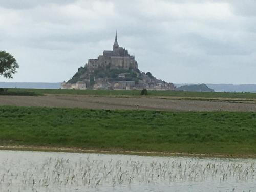 Marie France 's home Sacey france