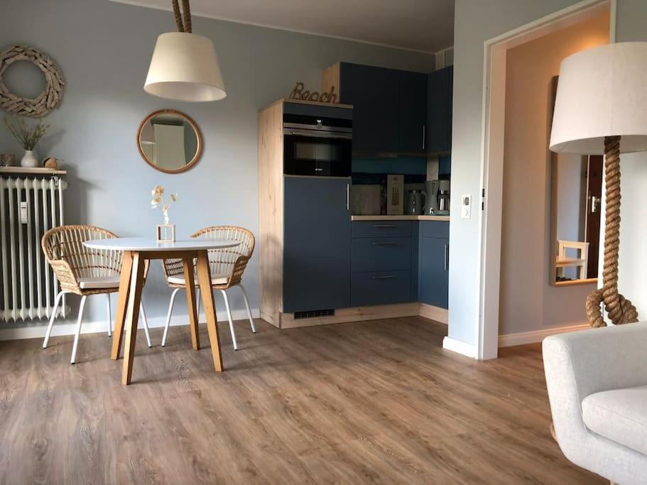 Appartement Maritime Wohnung Ostsee mit privatem Seezugang 18 Scharbeutzer Straße, 23684 Scharbeutz