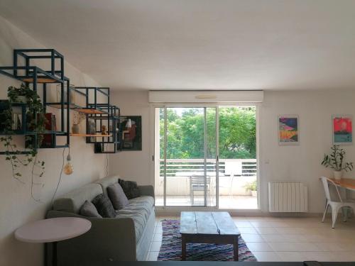 Appartement Marseille : Joli T2 mer et collines + terrasse C11 - Bat C - 1er Etage 9 Traverse Petroccochino Marseille