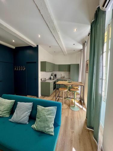 Appartement Marseille : T2 apartment in the heart of the city 32 Rue des Trois Rois Marseille