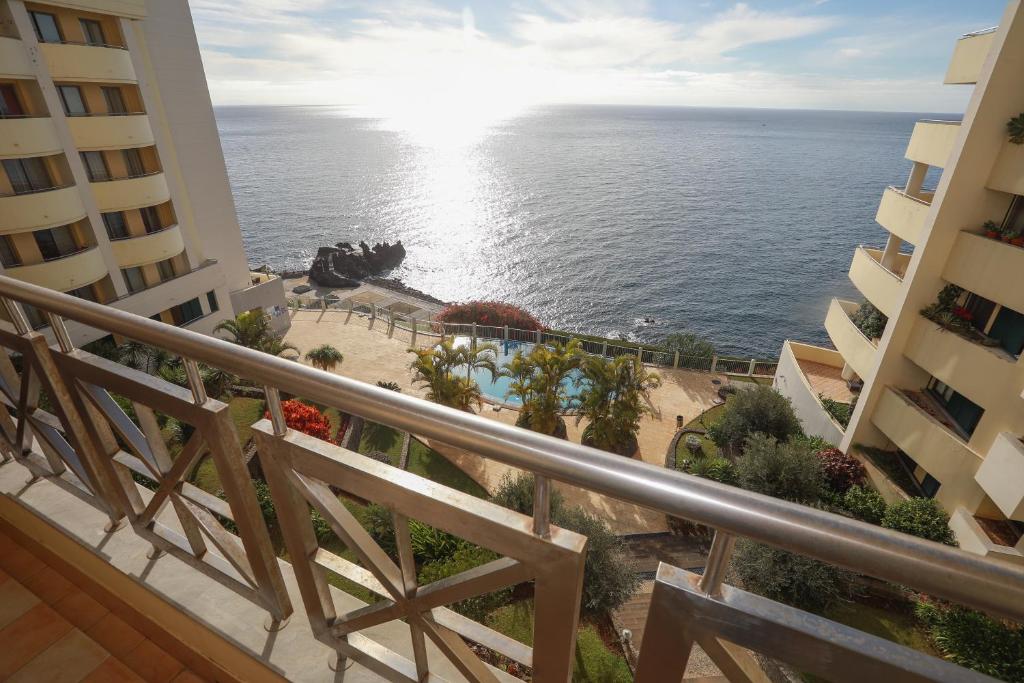 Appartement Marvelous Ocean View 236 Estrada Monumental Bloco 5, 532, 9000-291 Funchal