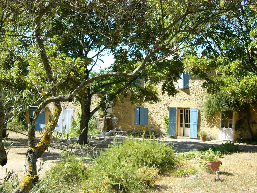 Maison de vacances Mas Boudeissoun - Cœur de cerise Chemin des Basses Briguières, 84570 Mormoiron