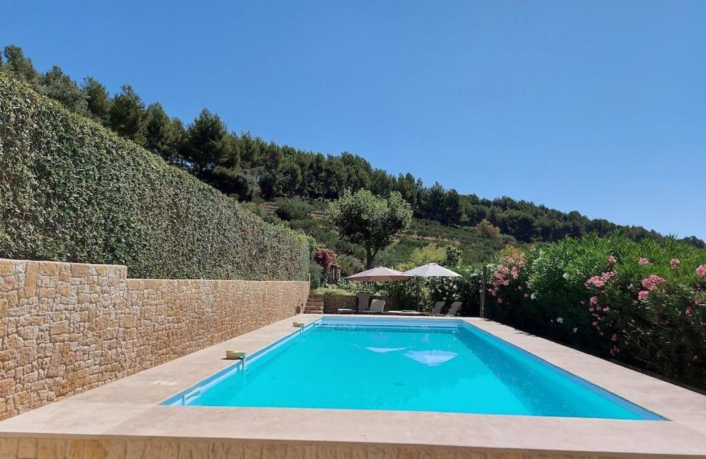 Villa Mas Chamarel à Sanary-sur-Mer au milieu des vignes et oliviers 170 Chemin de la Tourelle, 83110 Sanary-sur-Mer