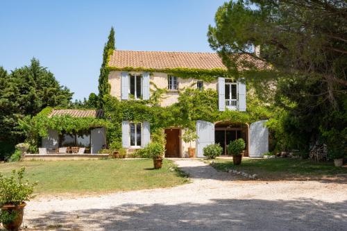 B&B / Chambre d'hôtes Mas des Prevots B&B Mas des Prevots Chemin des Prévots Noves