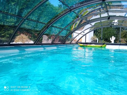 B&B / Chambre d'hôtes Mas des Vignes Piscine chauffée la baffardiere 30 rue des vignes Le Champ-Saint-Père