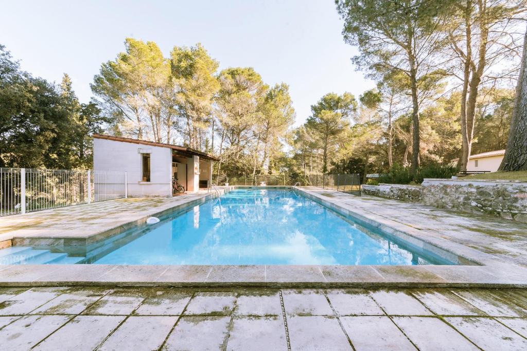 Maison de vacances Mas Frederi - Maison avec piscine pour 10 Mas Frederi CD 17, Avenue de la vallée des Baux, 13520 Paradou