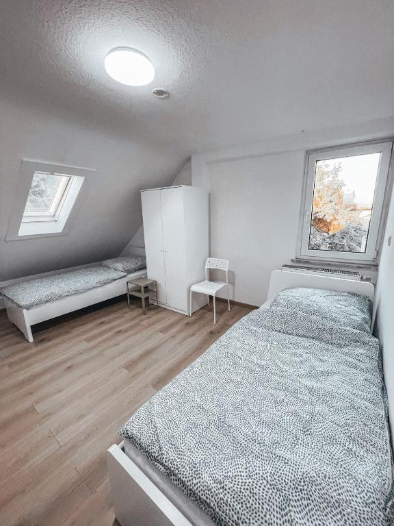 Appartements MAXI 1 Eisenbahnstraße 12, 76744 Wörth am Rhein