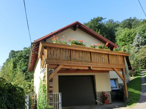 Meadow View Cottage in Winterstein Thuringia near Ski Area Winterstein allemagne