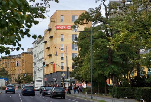 Hôtel MEININGER Hotel Berlin Alexanderplatz Schönhauser Allee 19 Berlin