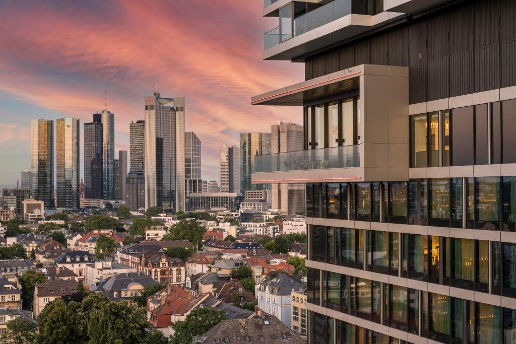 Hôtel Meliá Frankfurt City 13 Senckenberganlage, 60325 Francfort-sur-le-Main