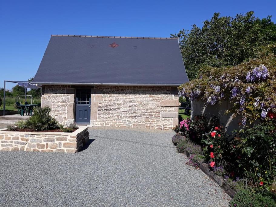 Maison de vacances Mellé gîte à la campagne proche du Mont Saint Michel Villabonnais Thomas, 35420 Mellé