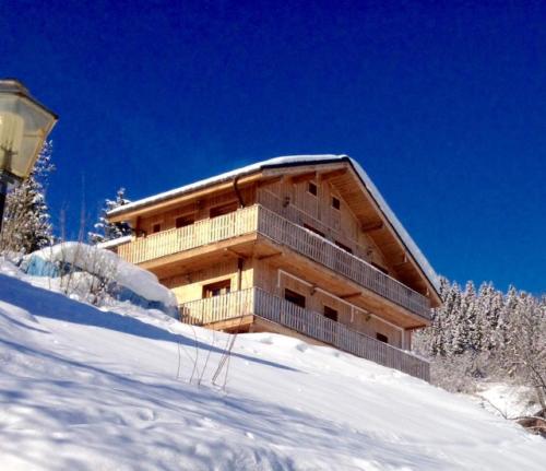 Chalet Méribel Chalet de la chapelle chemin du vanthier Les Allues