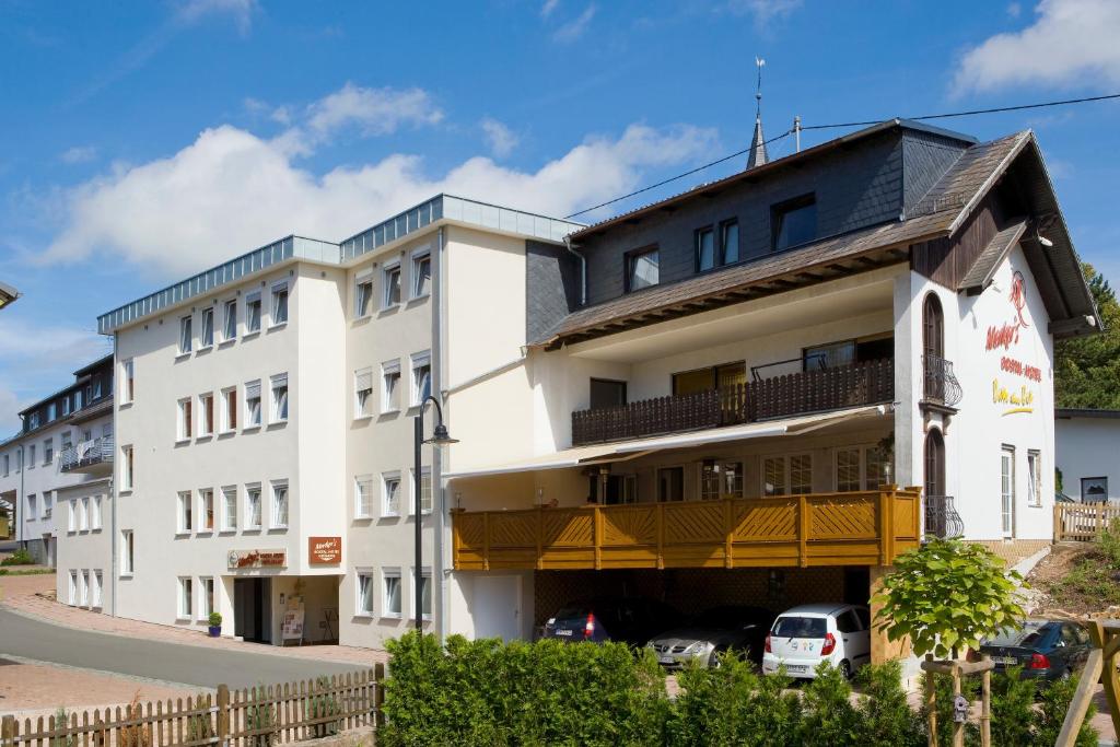 Hôtel Merker's Hotel & Restaurant Bostalsee Bostalstraße 46, 66625 Bosen-Eckelhausen