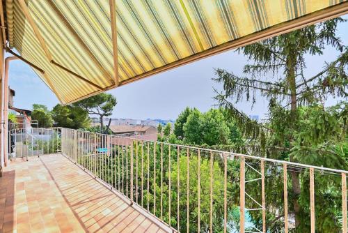 Villa MERLINO - Superbe villa avec piscine et jardin 37 Rue Louis Merlino Marseille