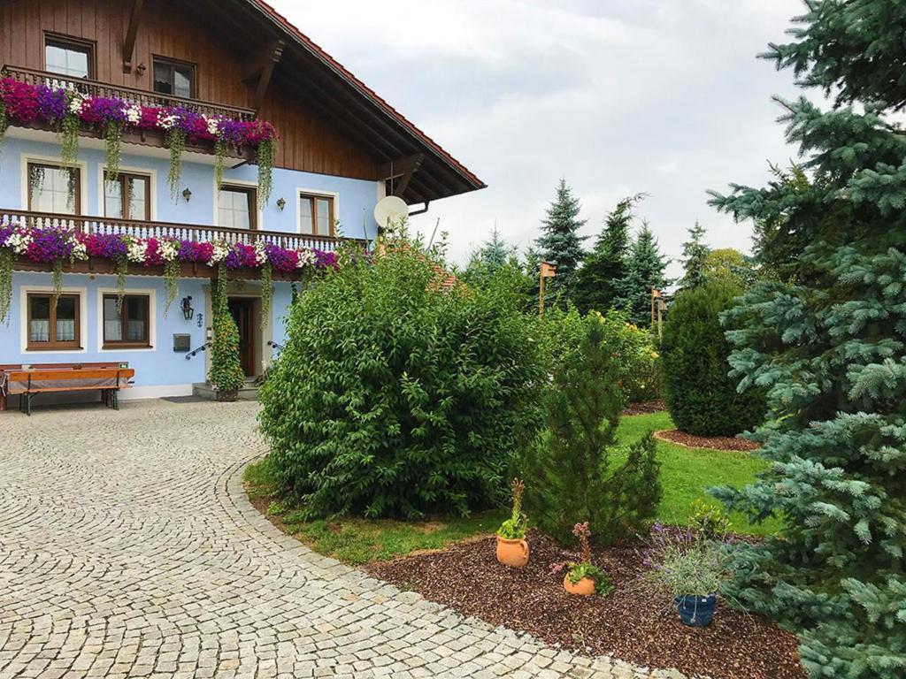 Appartements Mesnerhof 4A Huckenham, 94137 Bayerbach