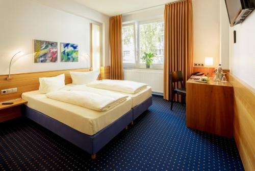 Hôtel MesseHotel Köln-Deutz Theodor-Hürth-Straße 2-4 Cologne