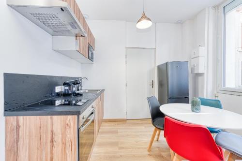 Appartement Meublé classé 3 étoiles au pied des thermes Appartement 1, rez-de-chausée 8 Rue Porte Fréchet Allevard