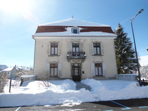 Appartement Meublé de tourisme 17 Rue de la Gare Frasne